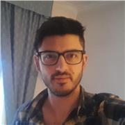 Docente in storia impartisce lezioni della materia